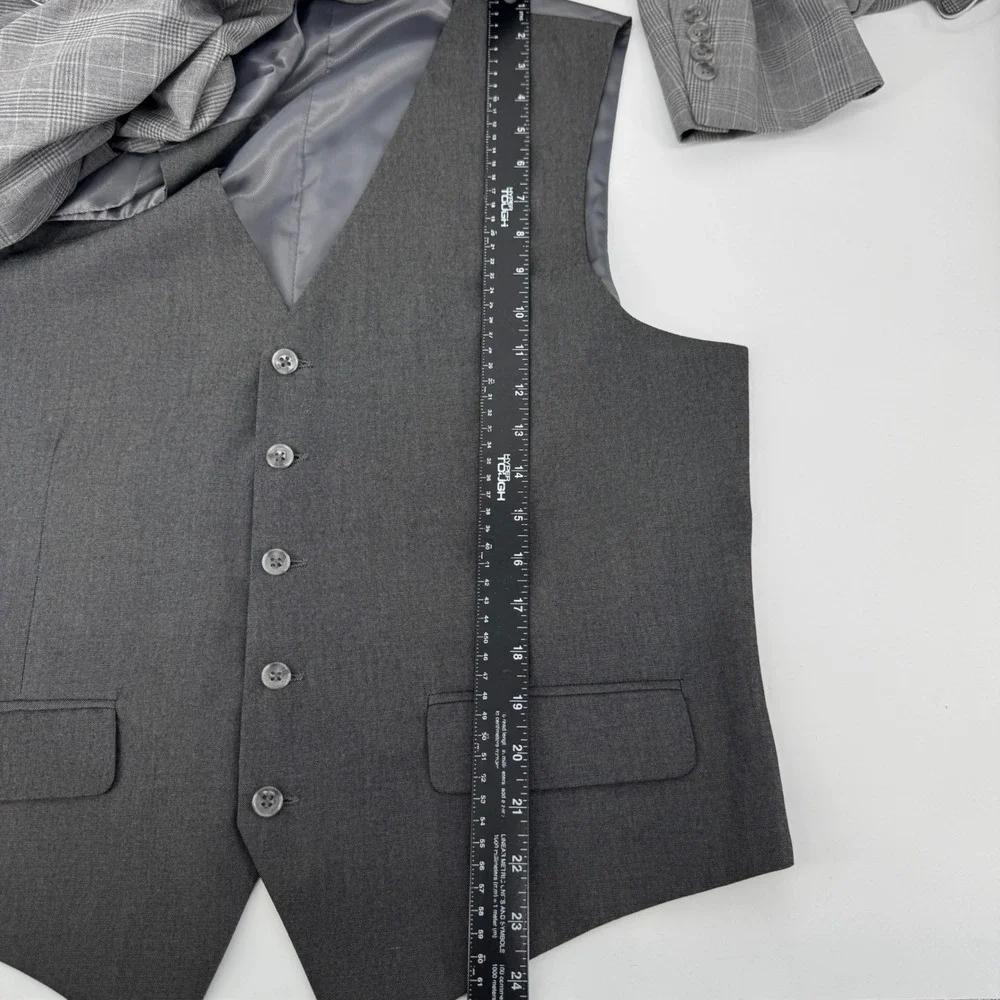 Steve Harvey Grey Glen Plaid 3-Piece Suit Mens 40R Jacket 34W Pants Vest